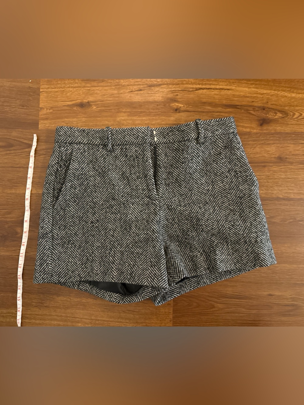 GAP Black & White Herringbone Flat Front women’s wool Shorts